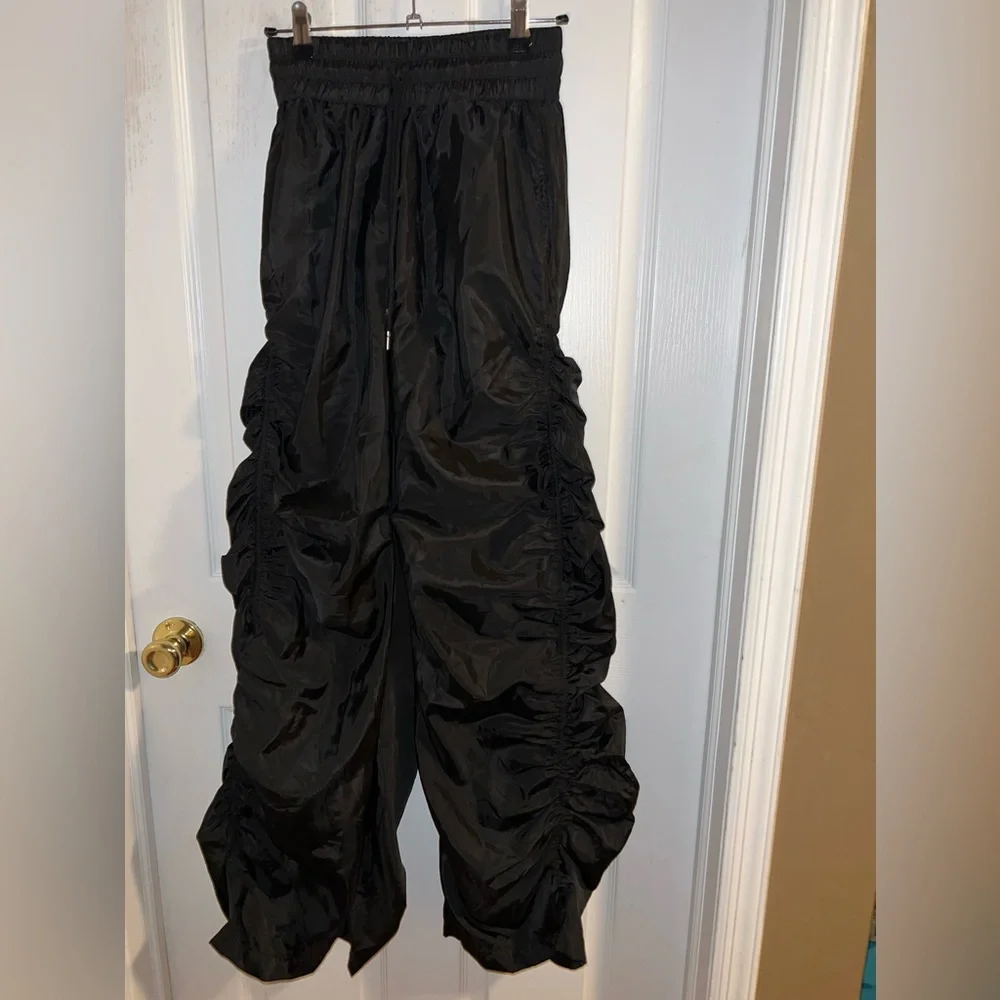 Zemeta - Ruched Wide Leg Pants - Size Small - Picture 6 of 7